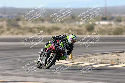 media/Jan-15-2026-Racers Edge (Thu) [[dfebeb70ab]]/3-B Group/Session 2 (Turn 11)/